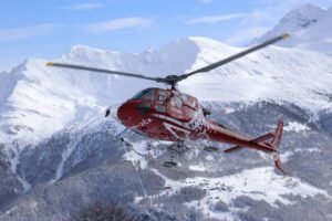 High-End Nepal Roundtrip by Helicopter