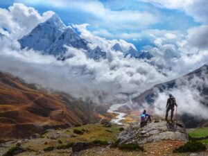 Hikers on route at Everest Base camp trek