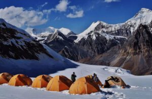 pisang peak base camp