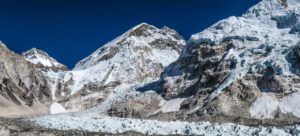 everest base camp in april