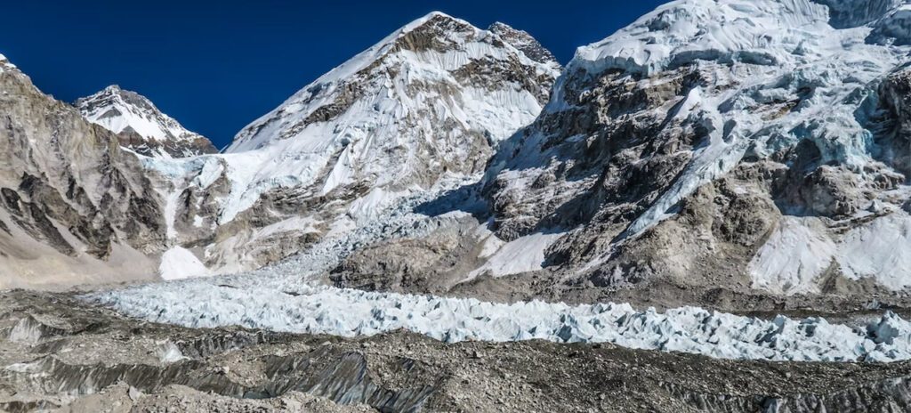 everest base camp in january