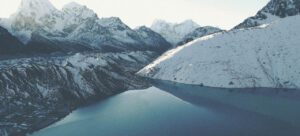different routes to everest base camp gokyo lakes