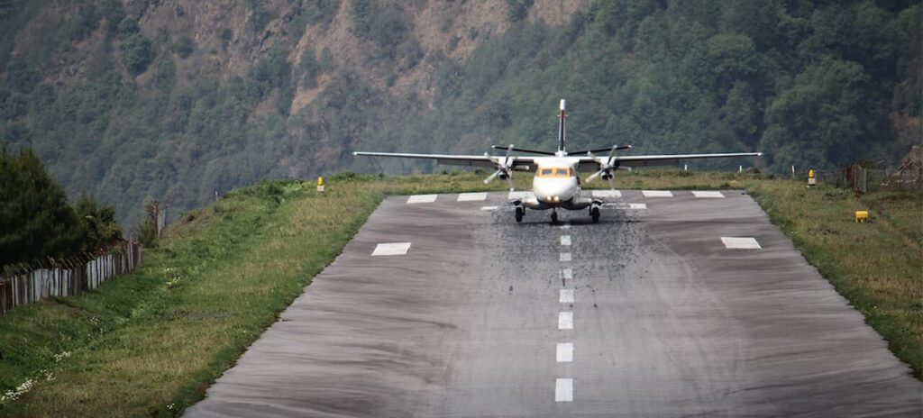 different routes to everest base camp lukla airport