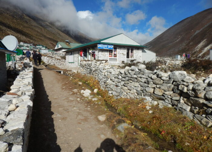 Dingboche Featured Image