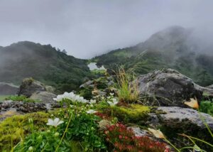 Mundhum Trek Best Season