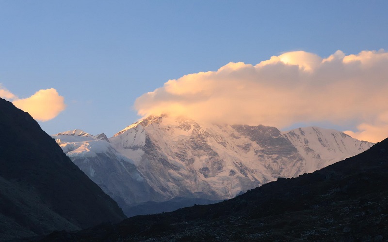 clouds over mountain